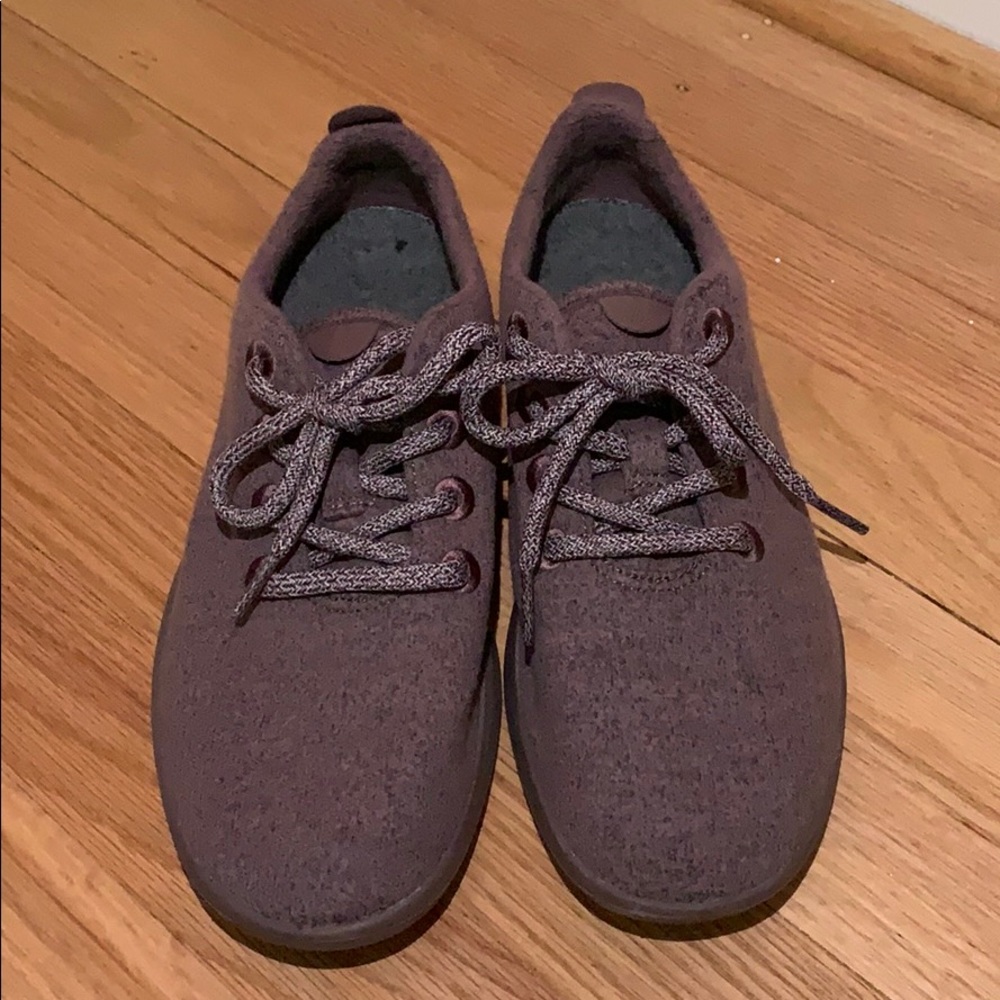 Allbirds women’s plum wool runners
